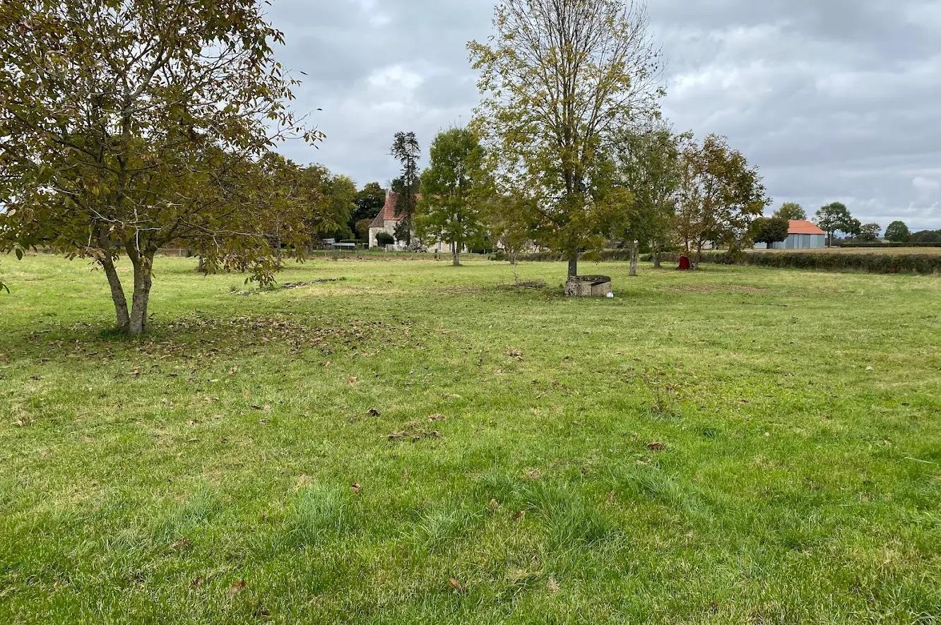 Happy Ferme en Bourgogne ; cadre naturel pour la retraite